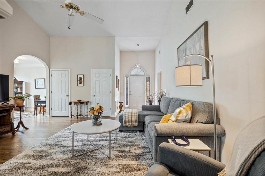 11865 Brisbane Drive, Alpharetta, Georgia image 6