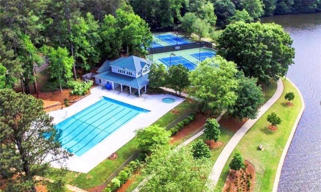 215 Truehedge Trace