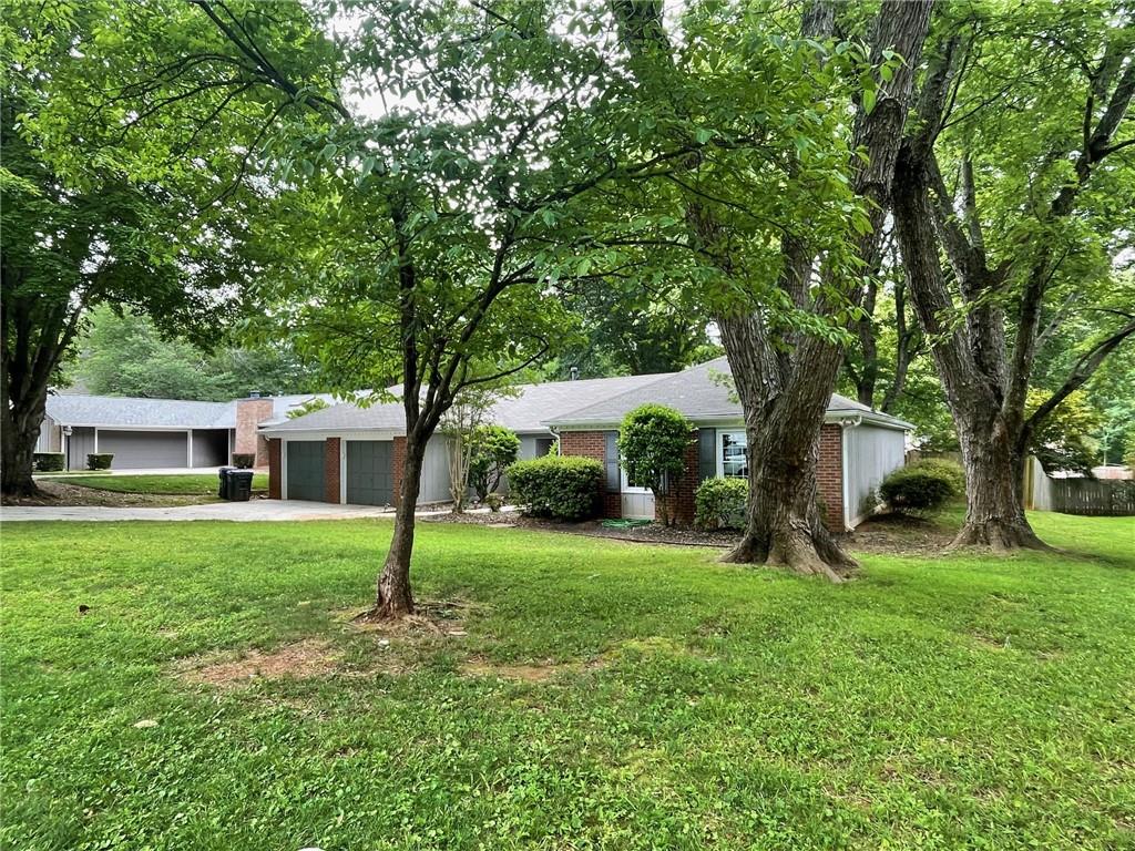 215 Truehedge Trace