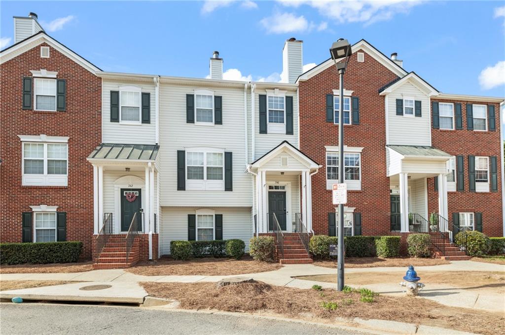 240 Village Square Drive, Woodstock, Georgia image 1