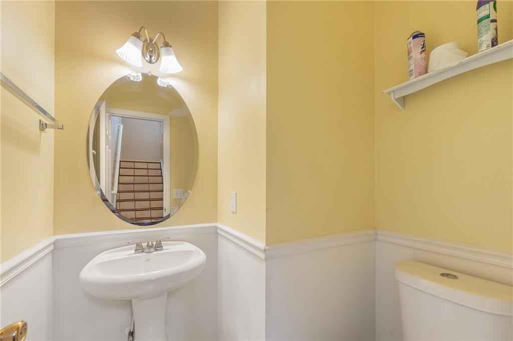 240 Village Square Drive, Woodstock, Georgia image 9