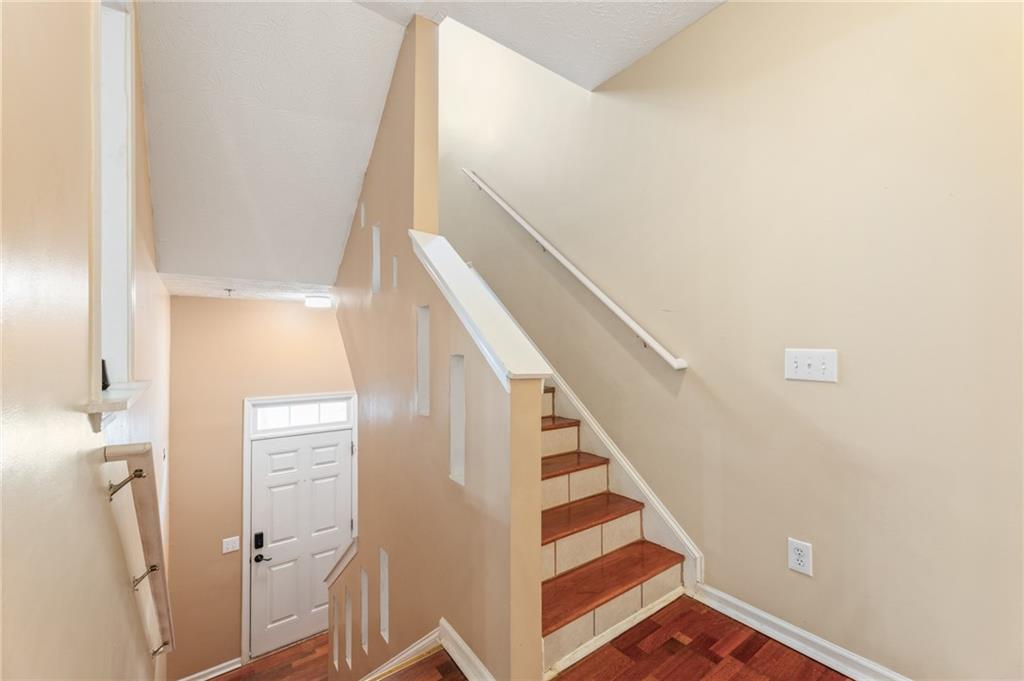 240 Village Square Drive, Woodstock, Georgia image 2