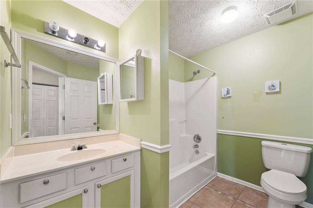 240 Village Square Drive, Woodstock, Georgia image 14