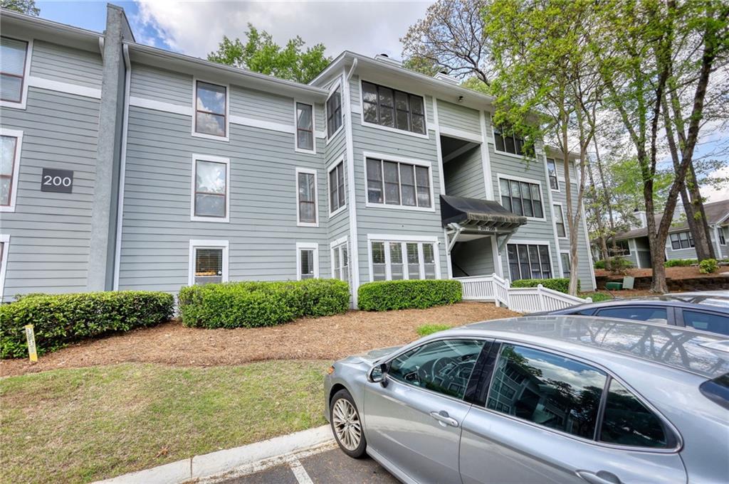 211 Summit North Drive NE 211