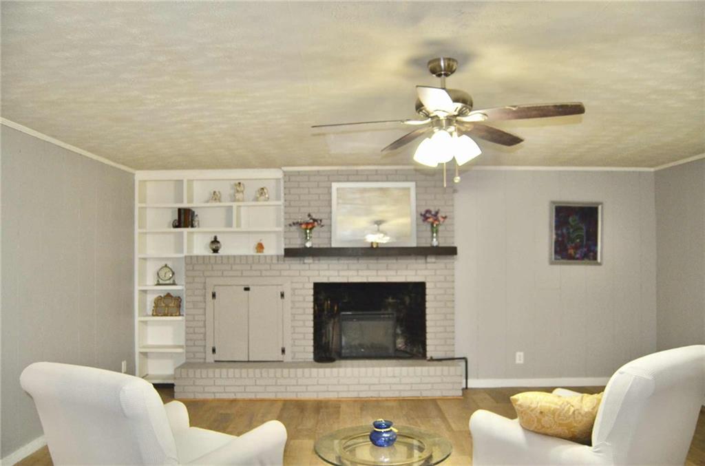 122 Atkins Drive SE