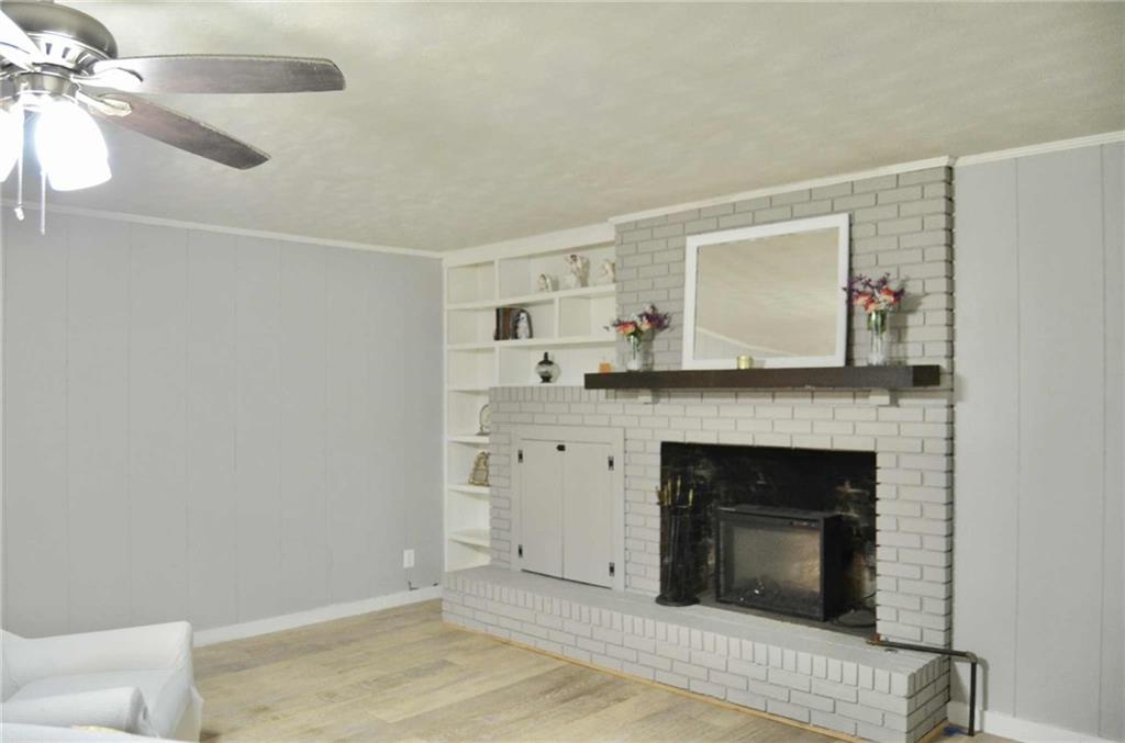 122 Atkins Drive SE