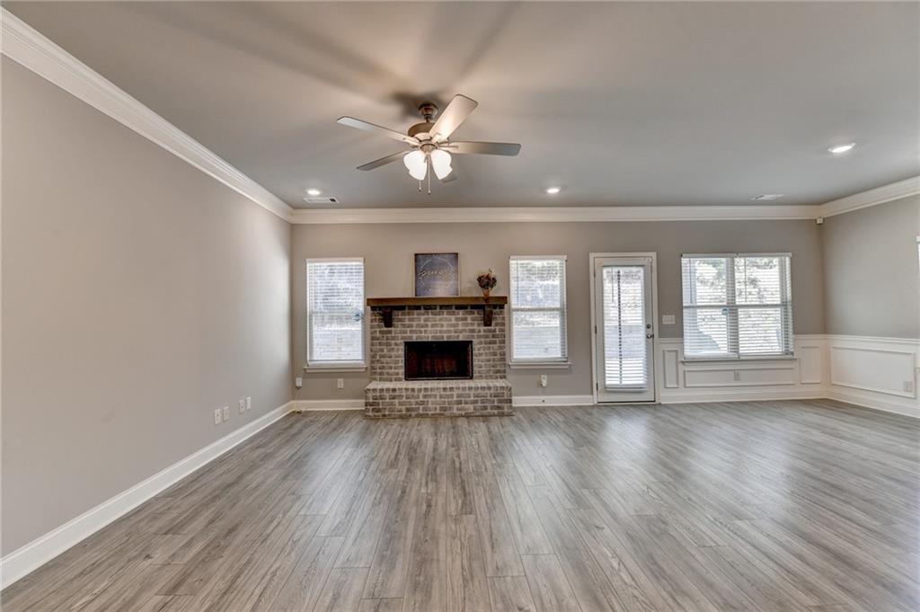 1877 Castleberry Lane