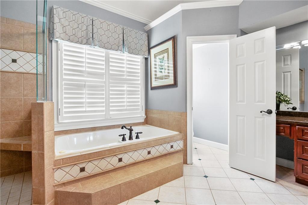 6020 Ettington Drive, Suwanee, Georgia image 41