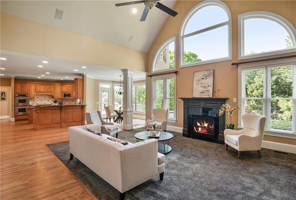 6020 Ettington Drive, Suwanee, Georgia image 28