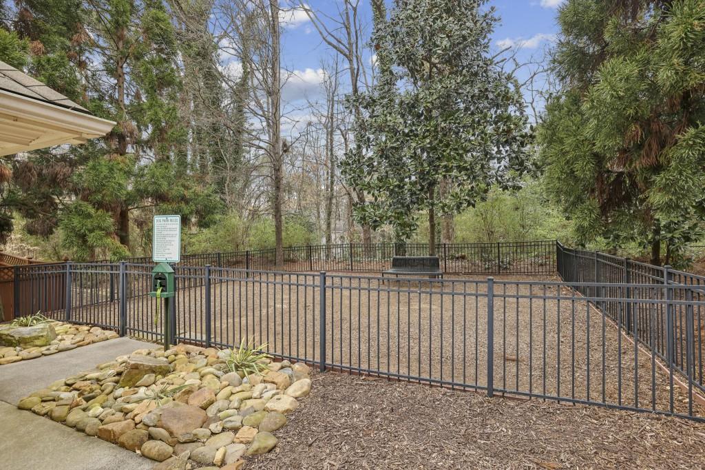 1016 Parkmont Way, Decatur, Georgia image 39