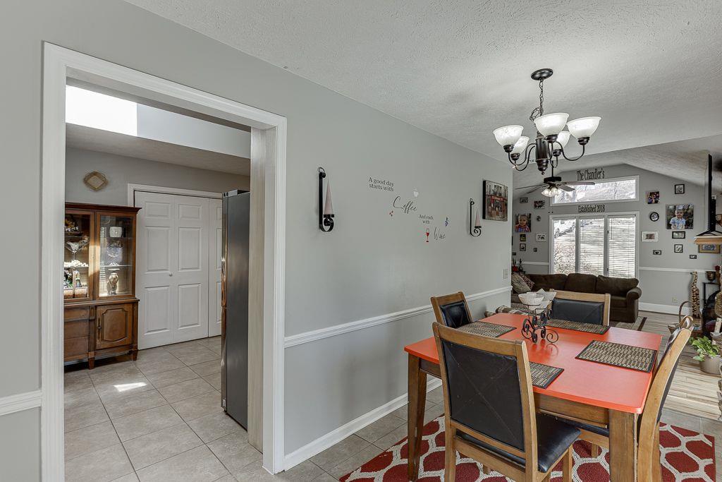 4434 Hidden Oaks Drive, Flowery Branch, Georgia image 13