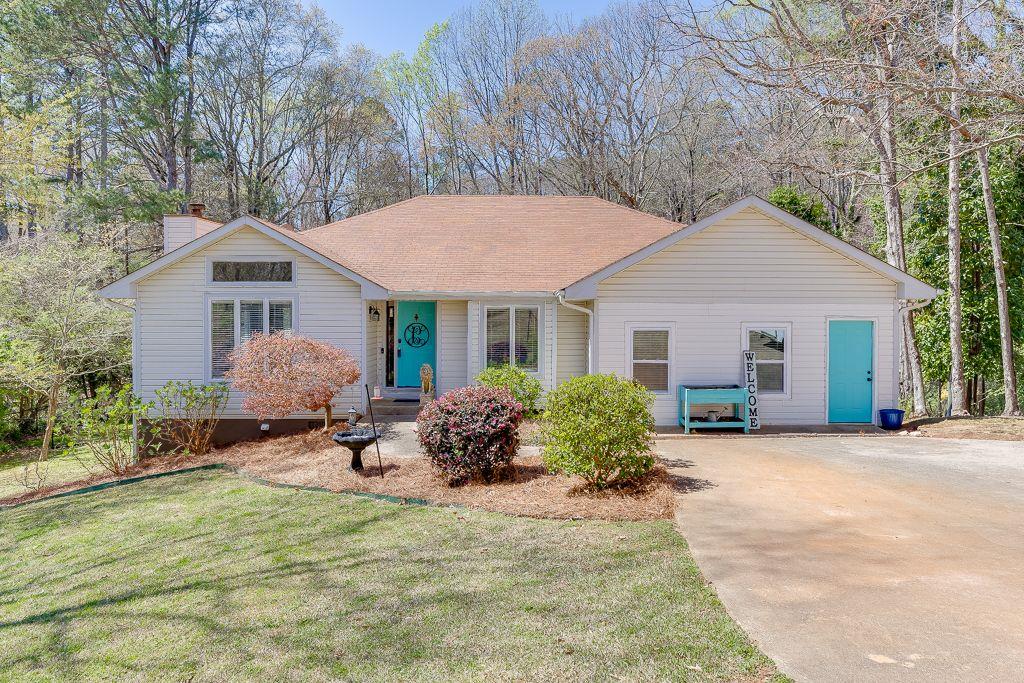 4434 Hidden Oaks Drive, Flowery Branch, Georgia image 1