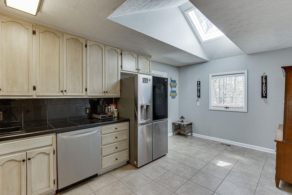 4434 Hidden Oaks Drive, Flowery Branch, Georgia image 15