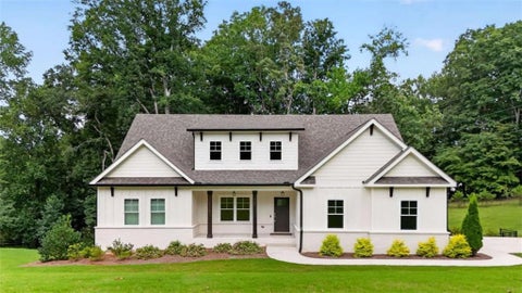 Homes For Sale - 727 Old Collins Road<br/> Hoschton, GA 30548