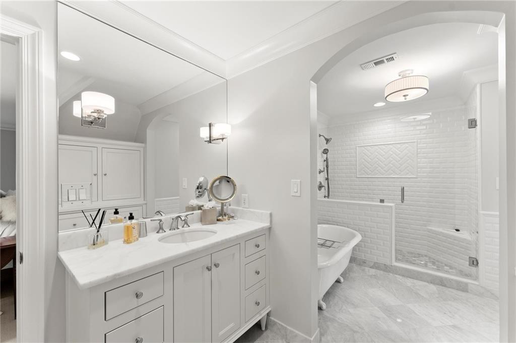 Atlanta Country Club - Residential