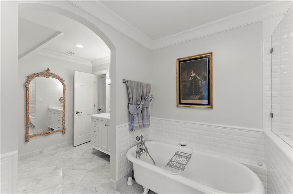 Atlanta Country Club - Residential