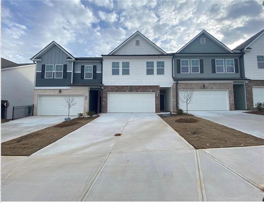 4521 Bishops Lane