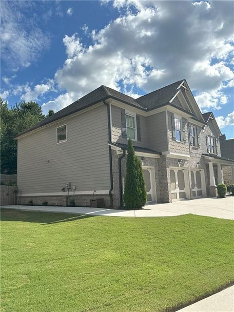 A home in Hoschton