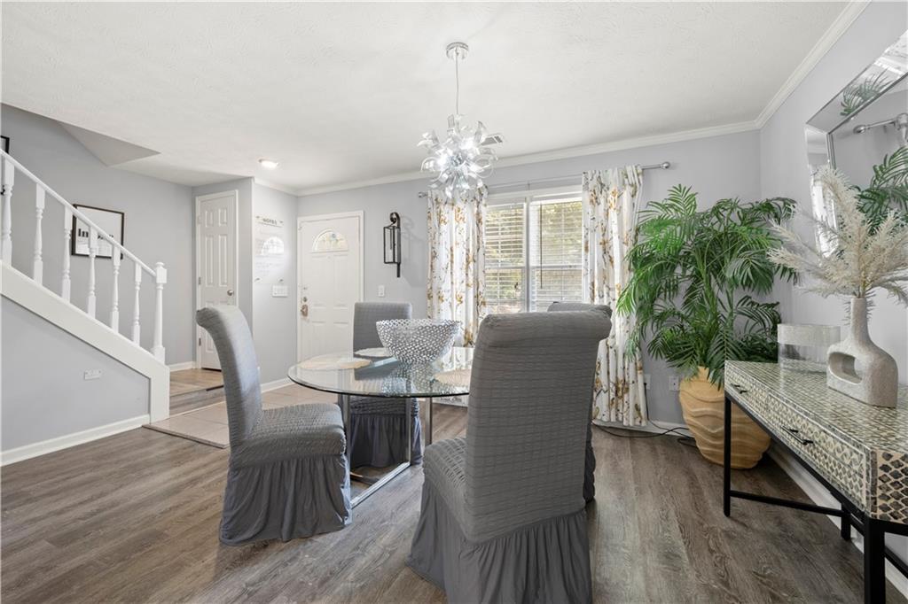 5567 Executive Way