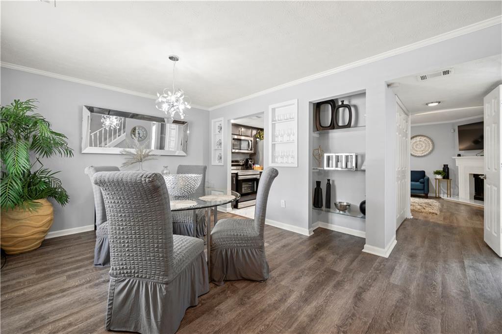 5567 Executive Way