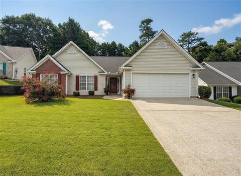 Homes For Sale - 535 Suwanee East Drive<br/> Lawrenceville, GA 30043