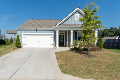 Homes For Sale - 73 Valleywood Court<br/> Dawsonville, GA 30534