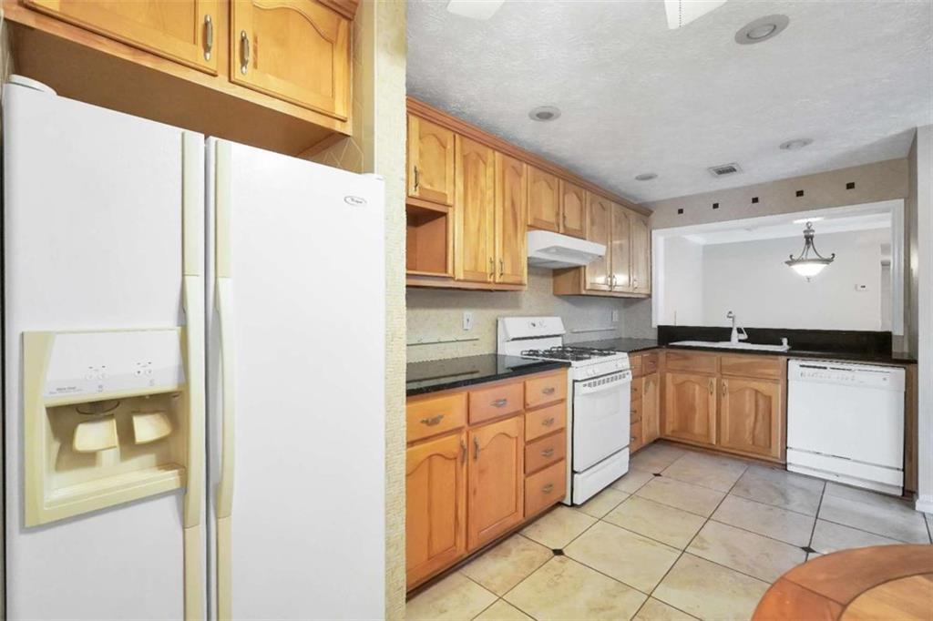 1482 N Crossing Circle, Atlanta, Georgia image 14