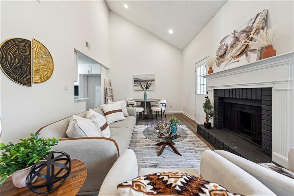 185 Willow Stream Court, Roswell, Georgia image 12
