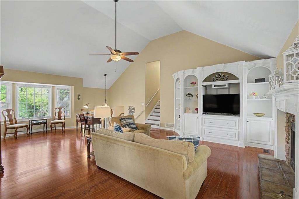 956 Taylors Farm Court