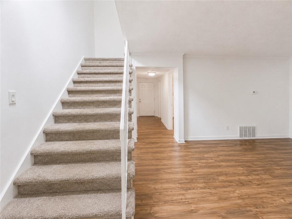 1010 Sexton Drive 10