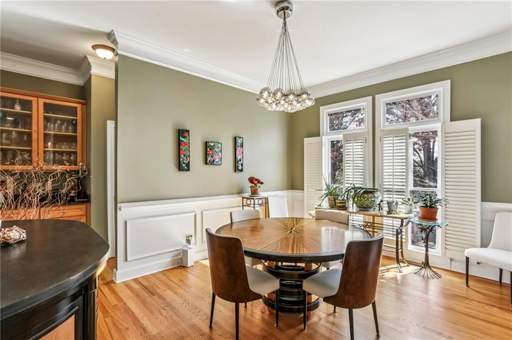 1454 Wembley Court NE