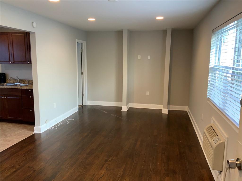 805 Piedmont Avenue NE 5