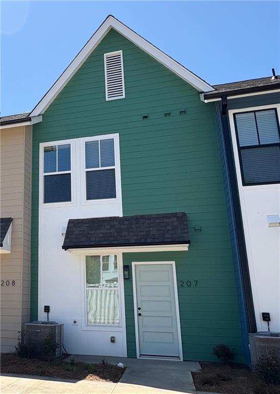 1095 Tucker Avenue 207