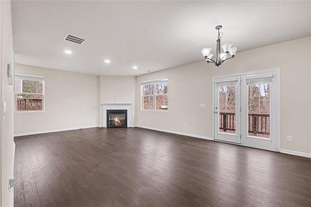 3315 Heatherwood Drive