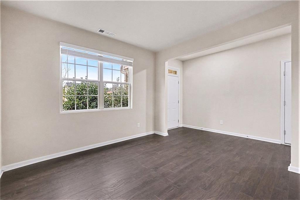 3315 Heatherwood Drive