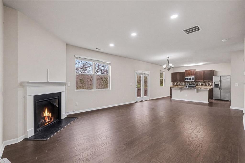 3315 Heatherwood Drive