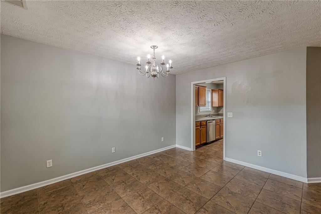 150 Alton Circle, Villa Rica, Georgia image 4