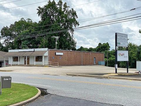 70 Memorial Drive Dahlonega GA 30533