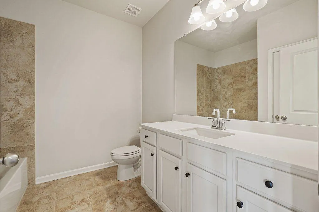 Doraville, Georgia 30360, United States, 4 Bedrooms Bedrooms, ,4 BathroomsBathrooms,Residential,Active,181892