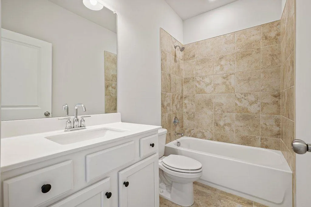 Doraville, Georgia 30360, United States, 4 Bedrooms Bedrooms, ,4 BathroomsBathrooms,Residential,Active,181892