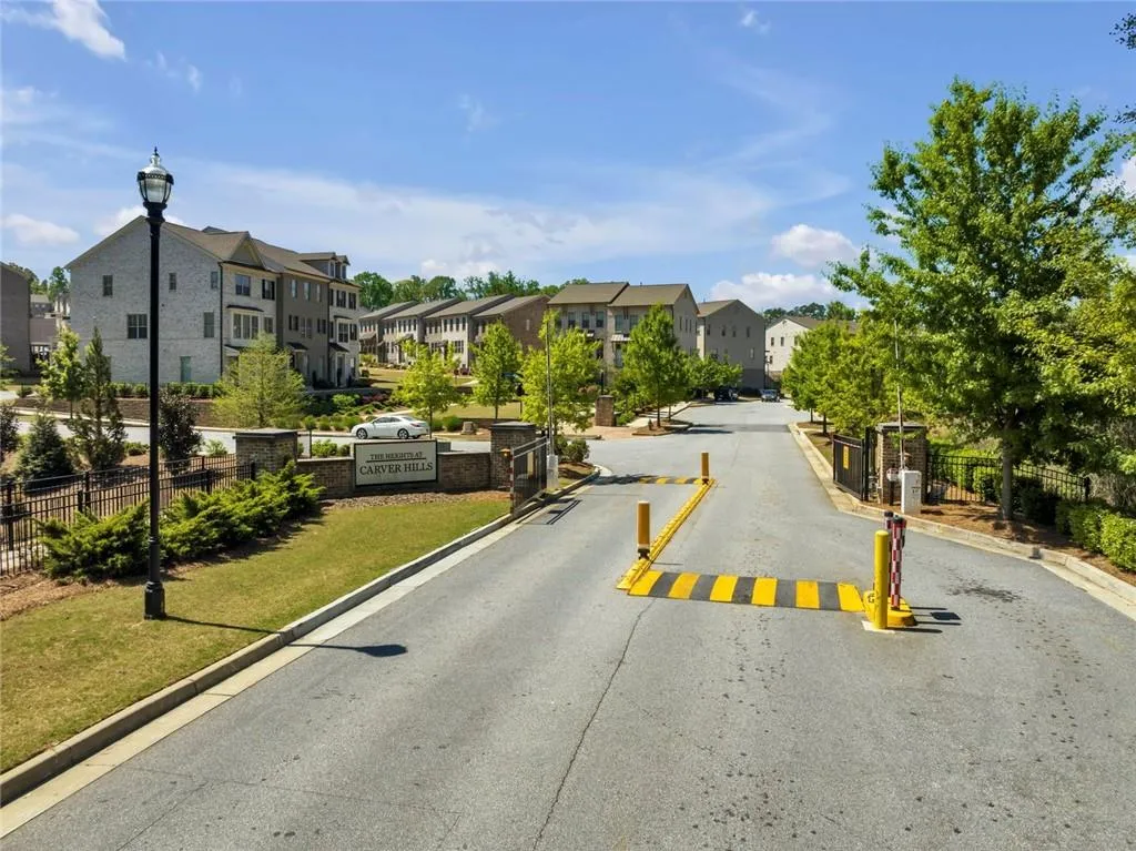 Doraville, Georgia 30360, United States, 4 Bedrooms Bedrooms, ,4 BathroomsBathrooms,Residential,Active,181892