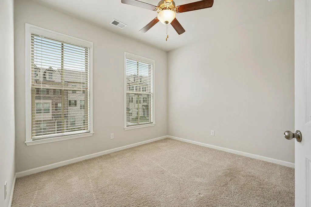 Doraville, Georgia 30360, United States, 4 Bedrooms Bedrooms, ,4 BathroomsBathrooms,Residential,Active,181892