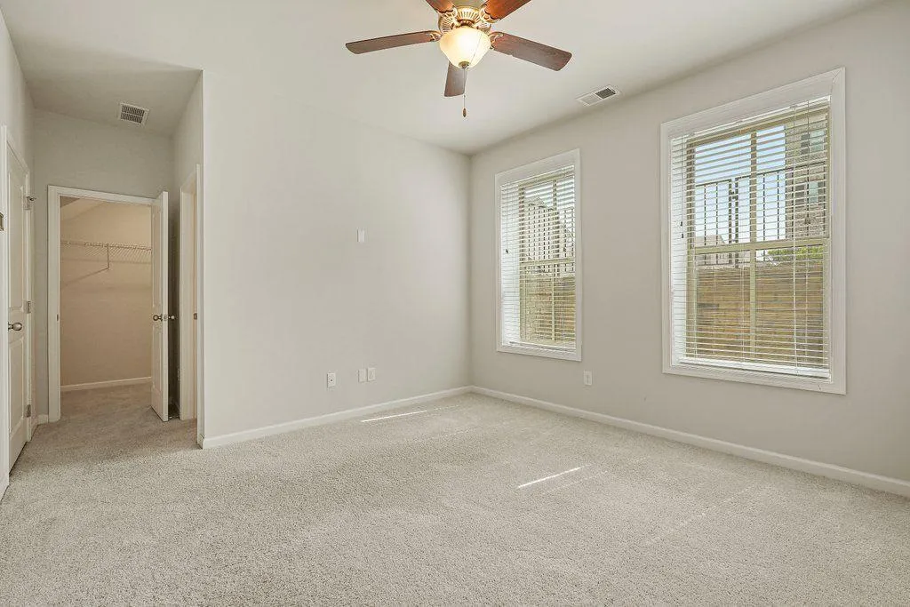 Doraville, Georgia 30360, United States, 4 Bedrooms Bedrooms, ,4 BathroomsBathrooms,Residential,Active,181892