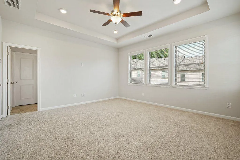 Doraville, Georgia 30360, United States, 4 Bedrooms Bedrooms, ,4 BathroomsBathrooms,Residential,Active,181892