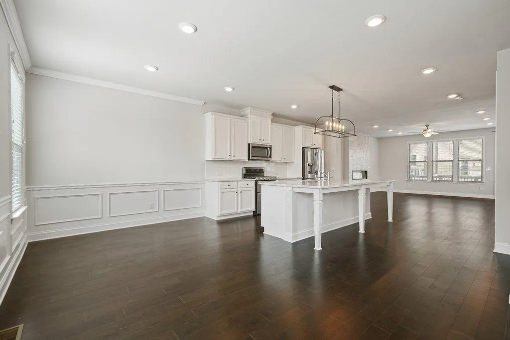 Doraville, Georgia 30360, United States, 4 Bedrooms Bedrooms, ,4 BathroomsBathrooms,Residential,Active,181892