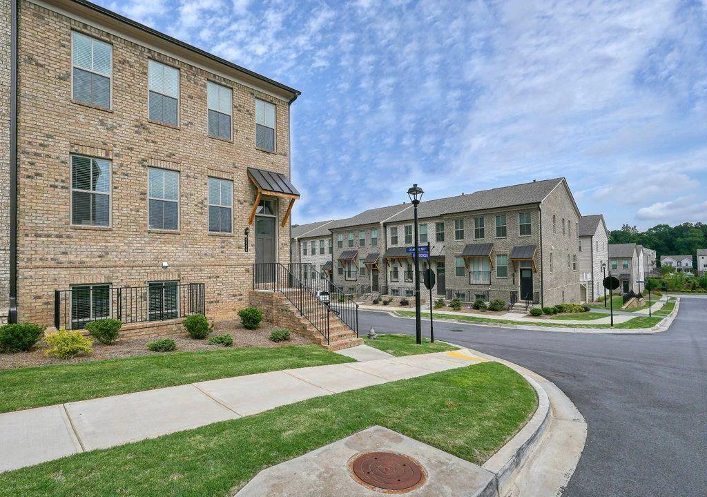 Doraville, Georgia 30360, United States, 4 Bedrooms Bedrooms, ,4 BathroomsBathrooms,Residential,Active,181892