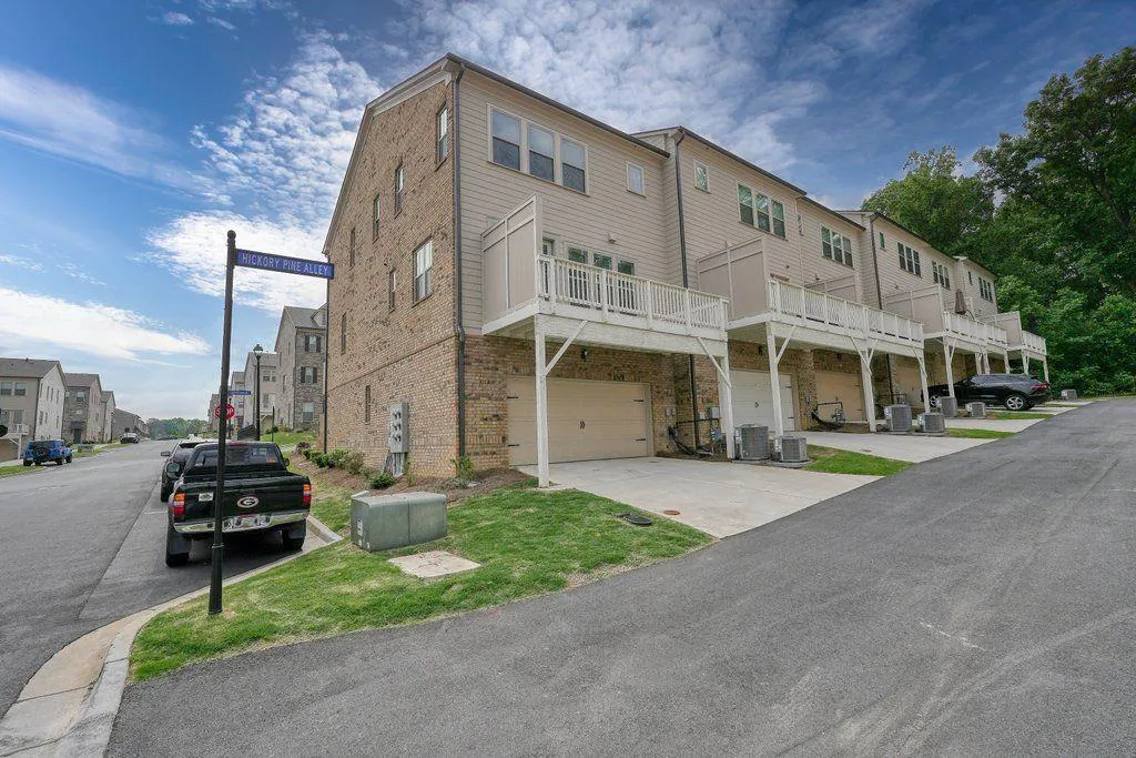 Doraville, Georgia 30360, United States, 4 Bedrooms Bedrooms, ,4 BathroomsBathrooms,Residential,Active,181892