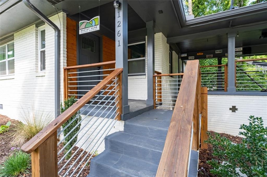 1261 CALHOUN Terrace SW