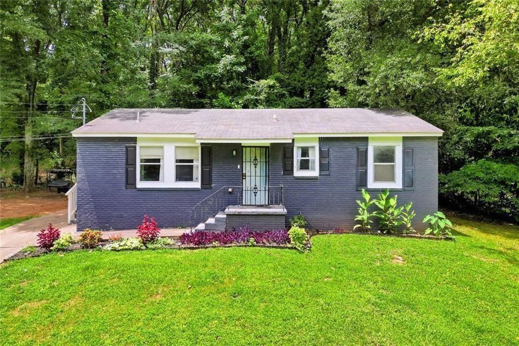 1137 Redford Drive SE