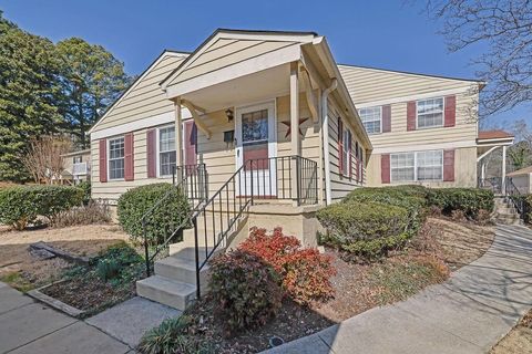 Condo For Sale - 1358 Old Coach Road<br/> Marietta, GA 30008